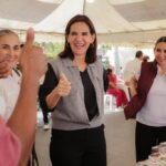 Instala DIF Tampico Tradicional Bazar Navideño en Plaza de Armas