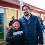 Entregó Alcalde Carlos Peña Ortiz Becas y apoyos para estudiantes, mamás luchonas y tazos dorados