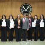 El rector Dámaso Anaya entrega nombramientos a titulares de Familia UAT