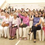 Celebra Dunia Marón el Día Internacional de la Mujer