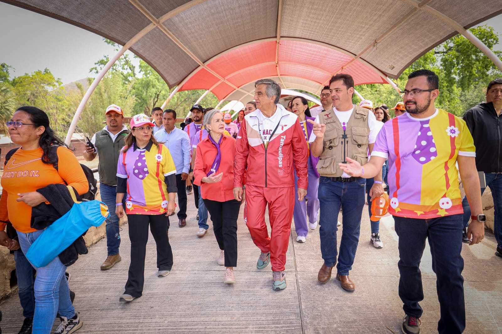 Américo y María de Villarreal conviven con miles de familias en DIFzania