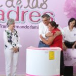 Cumplen Américo y María de Villarreal a las familias de Jaumave