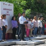 Alcalde Lalo Gattás da banderazo a dos obras más de pavimentación.