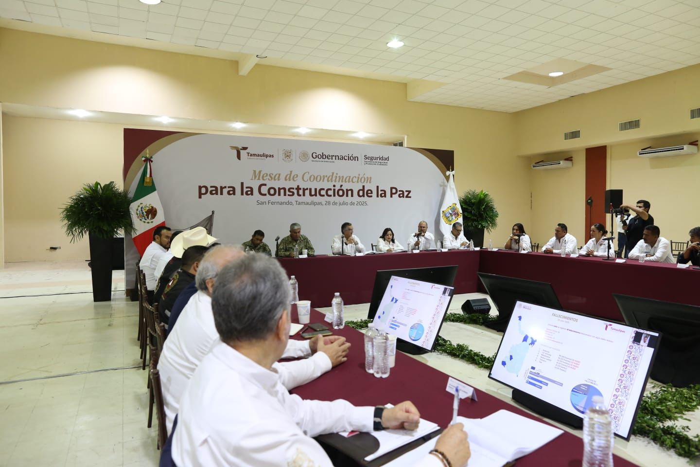 Refuerza Américo seguridad en San Fernando y la región con entrega de nuevas patrullas