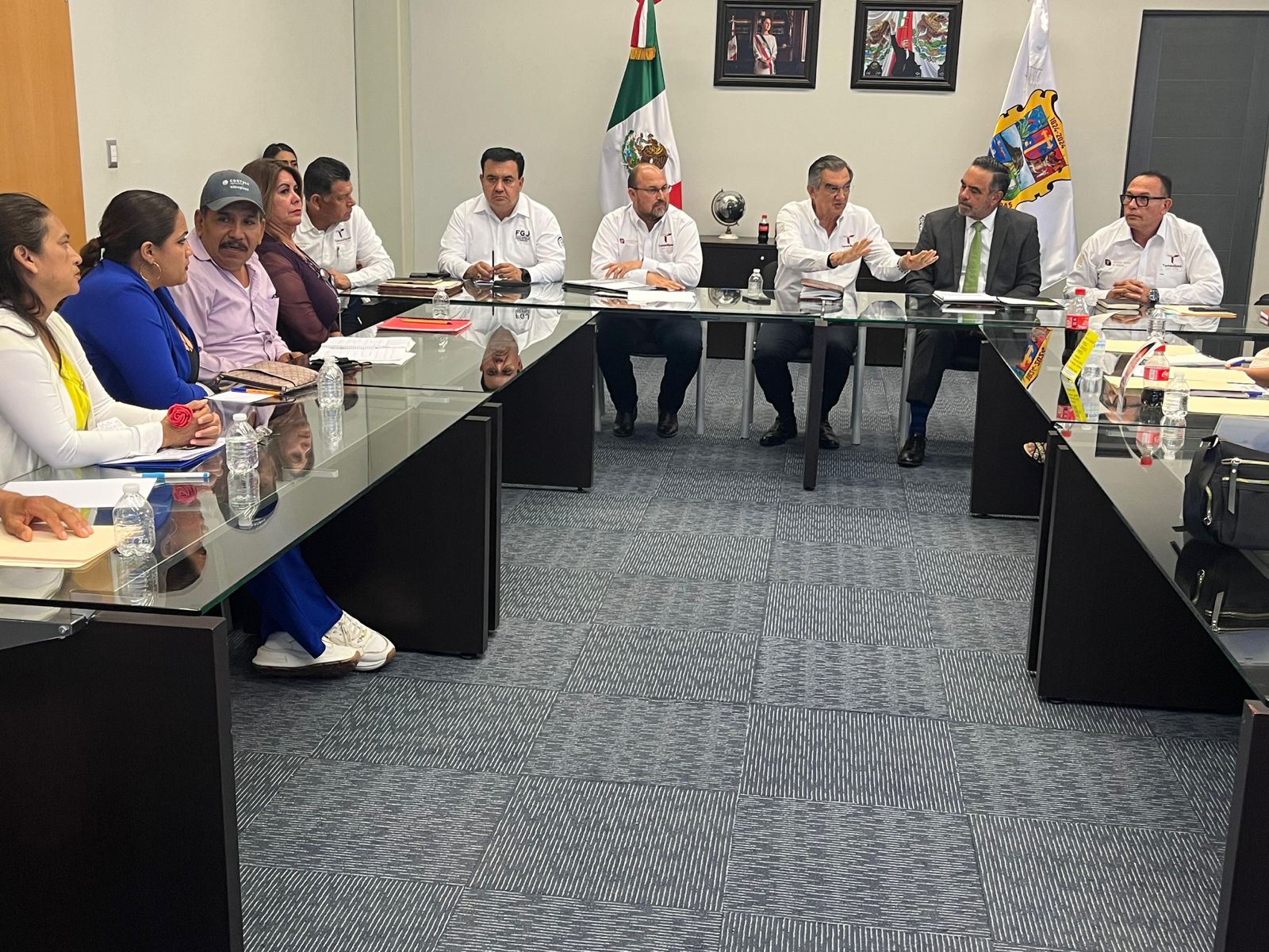 Atiende gobernador a Colectivos de Búsqueda; acuerdan trabajo conjunto
