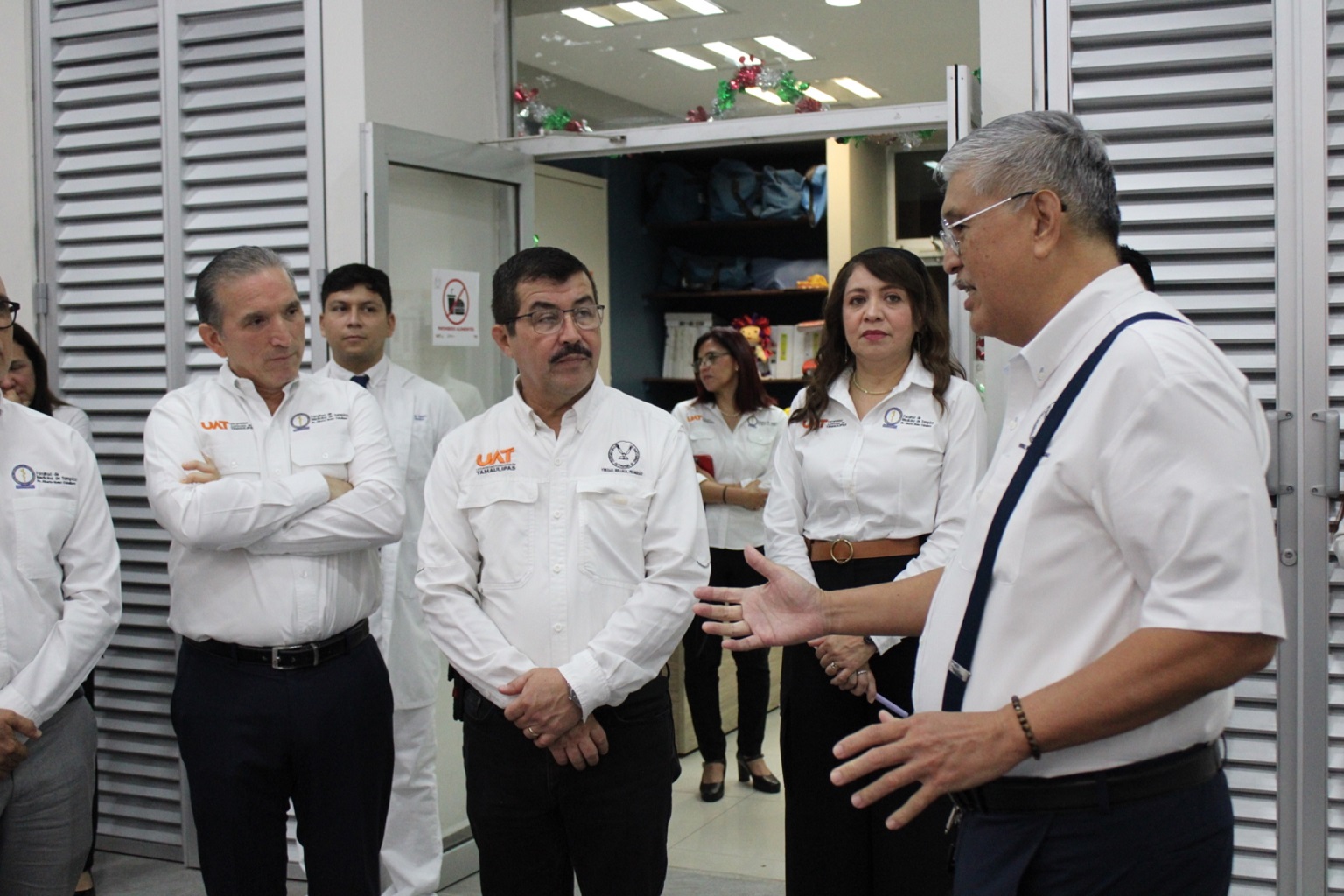 Sostiene rector de la UAT encuentro con universitarios de Medicina Tampico