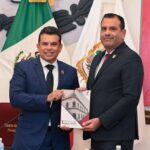 Entrega Lalo Gattás informe por escrito al Cabildo de Victoria.