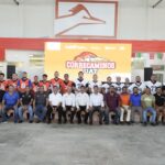 Entrega rector uniformes a Correcaminos UAT de la Liga Mayor ONEFA