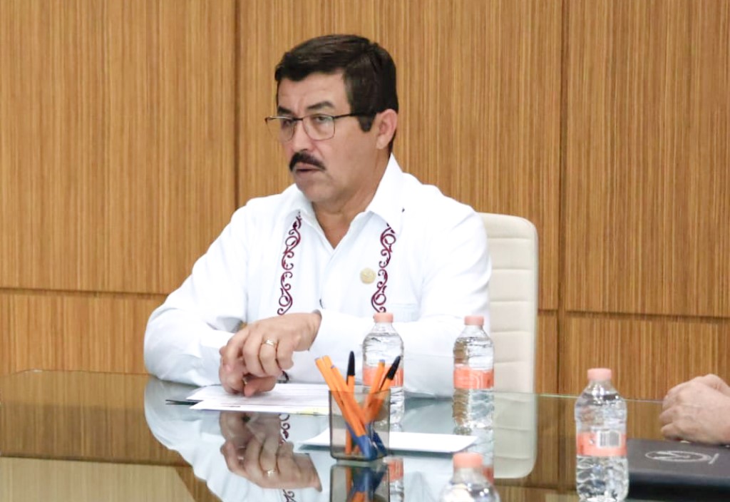 Denuncian “ Campaña Negra” contra Rector de la UAT
