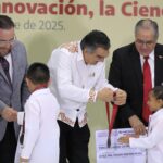 Entrega gobernador Premio Estatal de Ciencias, Creatividad e Innovación Tecnológica