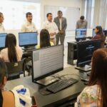 Comparte el rector logros y proyectos con estudiantes de la Facultad de Derecho Victoria