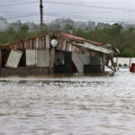 Más de 50 muertos por el huracán Melissa en el Caribe, que evalúa los catastróficos daños