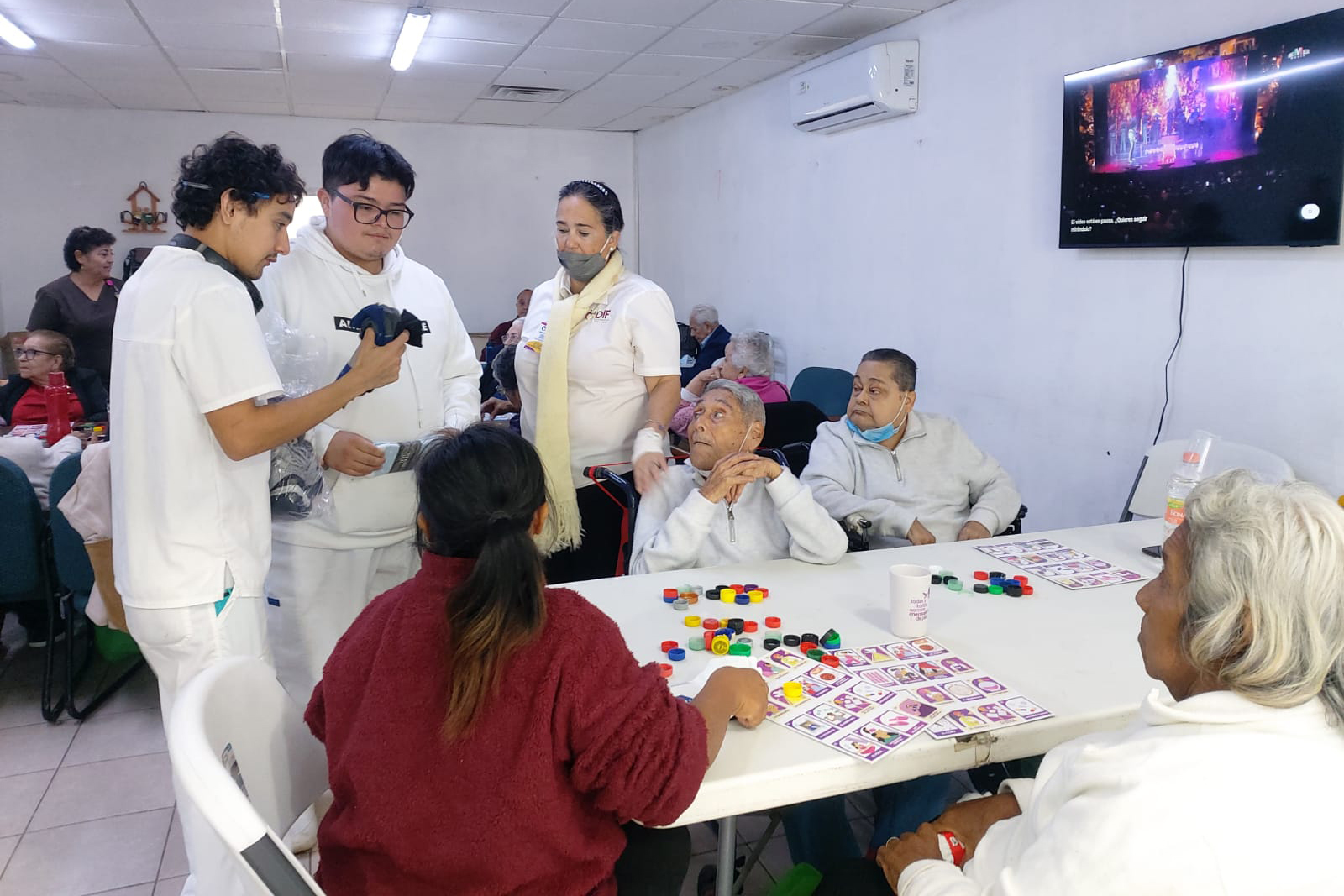 Estudiantes de la UAT apoyan el bienestar comunitario