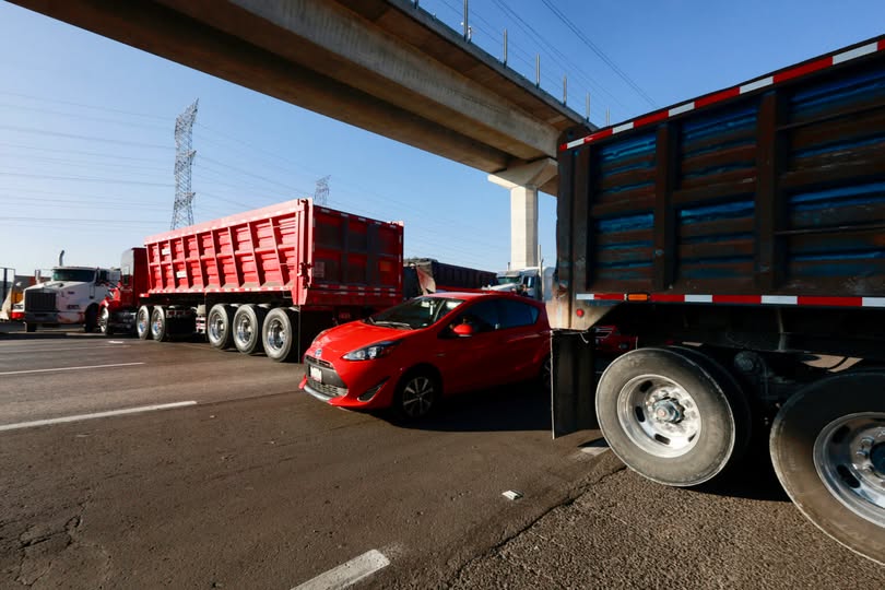 Así va el megabloqueo de carreteras por parte de transportistas y campesinos hoy lunes 24 de noviembre