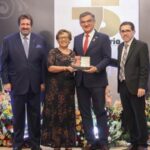Ratifica gobernador su compromiso con la libertad de expresión