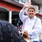 Octavo escolta del alcalde asesinado Carlos Manzo está prófugo