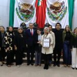 Entrega gobernador Medalla al Mérito «Luis García de Arellano» a Cecilia Imelda Lugo Cruz