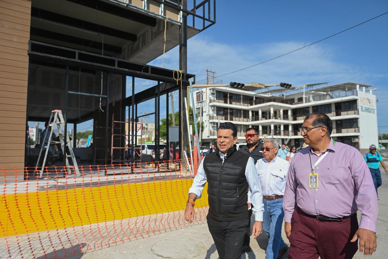 Supervisa alcalde avance de remodelación de central de autobuses de Victoria.