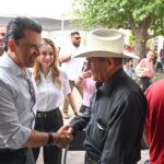 Entregan Lucy y Lalo 3 mil insumos alimentarios.