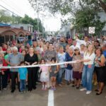 Inaugura Mónica Villarreal décima calle en una semana