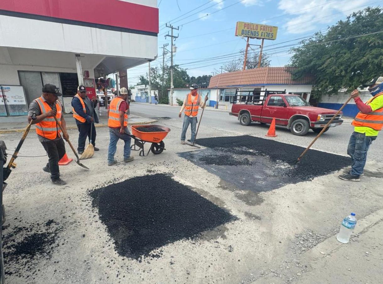 Intensifican acciones de rehabilitación de vialidades en la Capital.