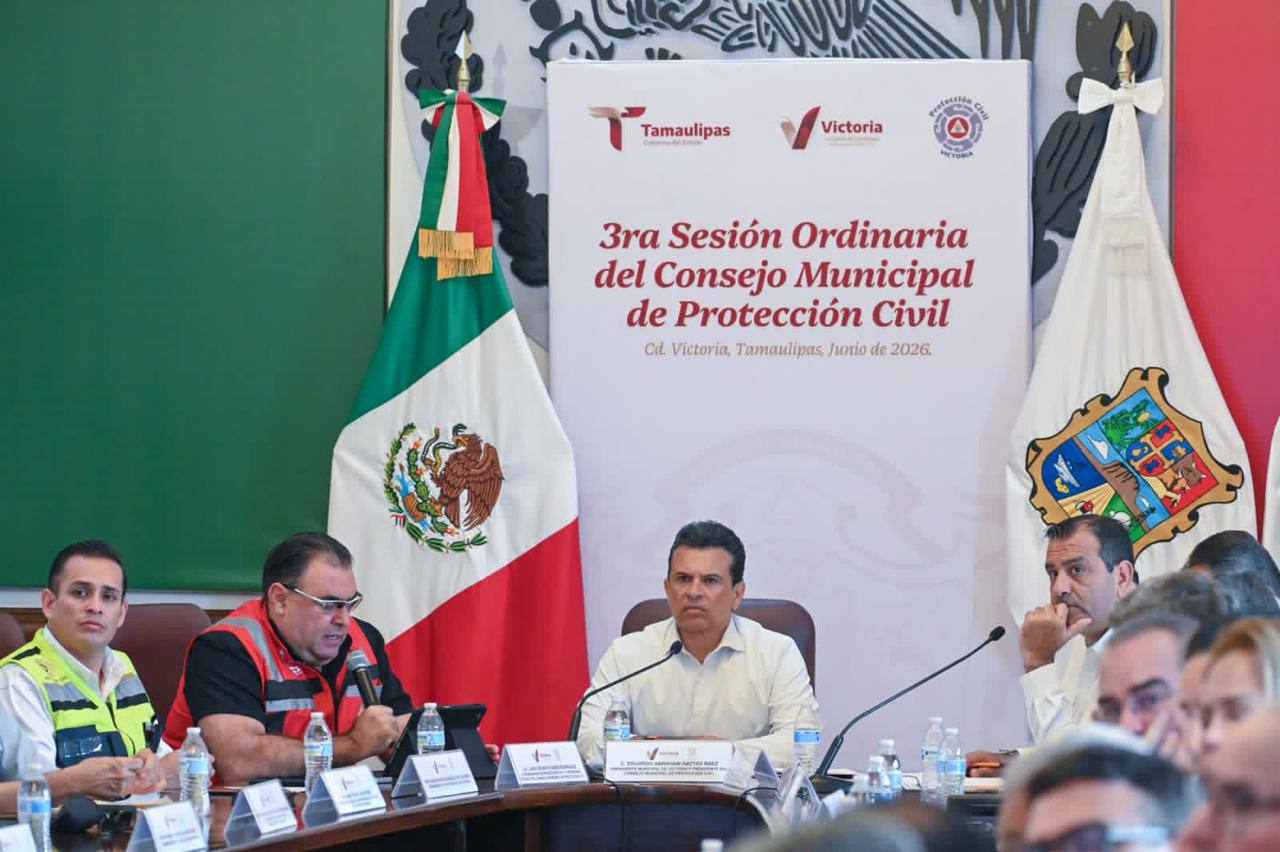 Preside alcalde Lalo Gattás Consejo de Protección Civil para reforzar estrategias por intensas lluvias.